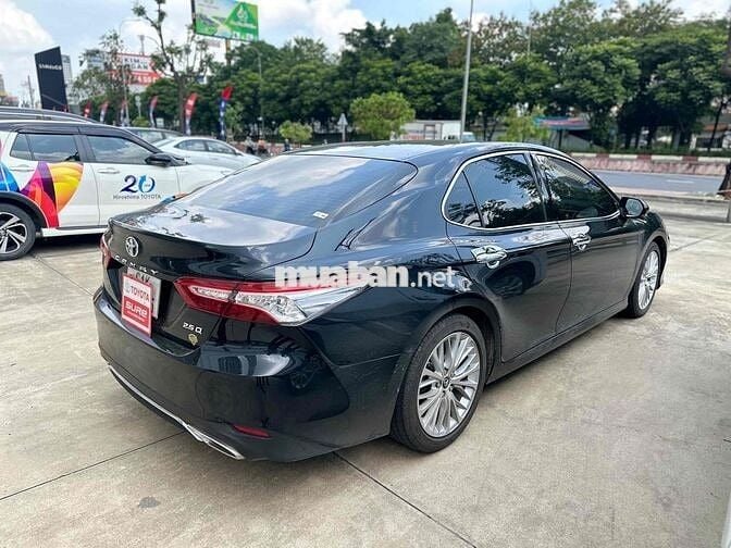 Toyota Camry 2019 2.5Q -Màu đen bản FULL