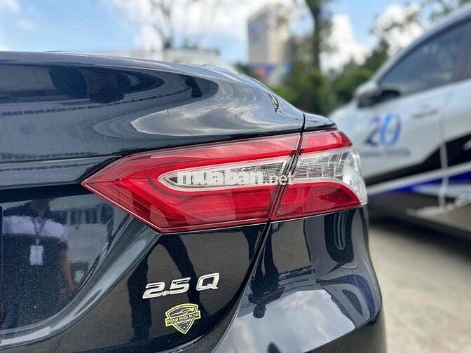 Toyota Camry 2019 2.5Q -Màu đen bản FULL