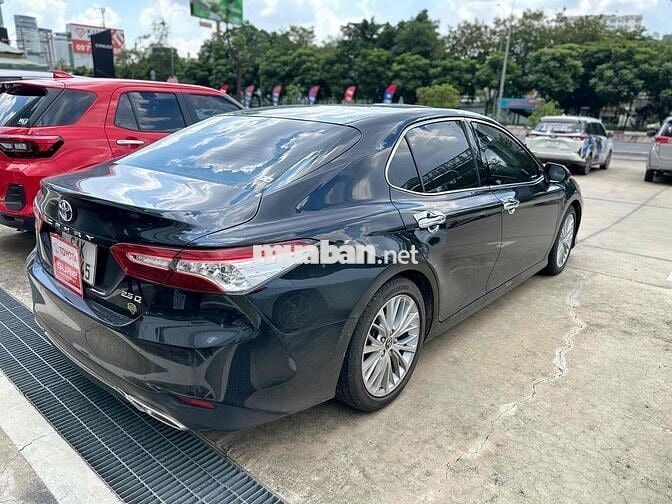 Toyota Camry 2019 2.5Q -Màu đen bản FULL
