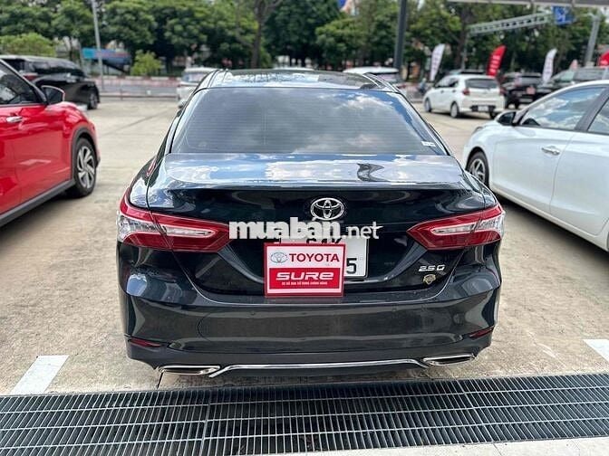 Toyota Camry 2019 2.5Q -Màu đen bản FULL