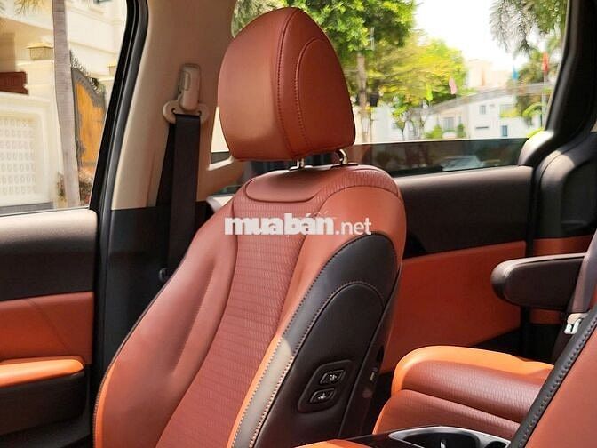Xe gia đình Kia Carnival SignatureTRÙM MPV như MỚI
