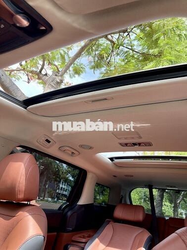 Xe gia đình Kia Carnival SignatureTRÙM MPV như MỚI