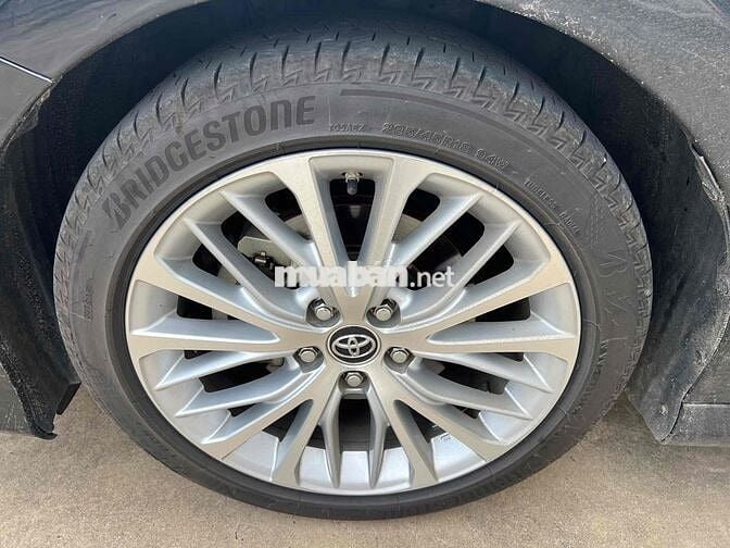 Toyota Camry 2.5Q 2019 - 91.300km bán tại Hãng