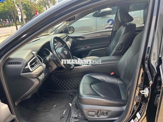 Toyota Camry 2.5Q 2019 - 91.300km bán tại Hãng