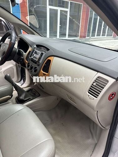 Bán xe INNOVA 2012