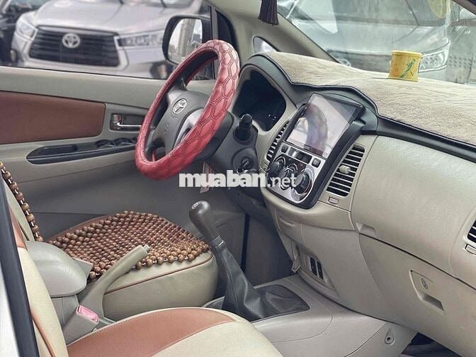 Toyota Innova 2016 2.0E -7c số sàn xe đẹp BH 1 năm
