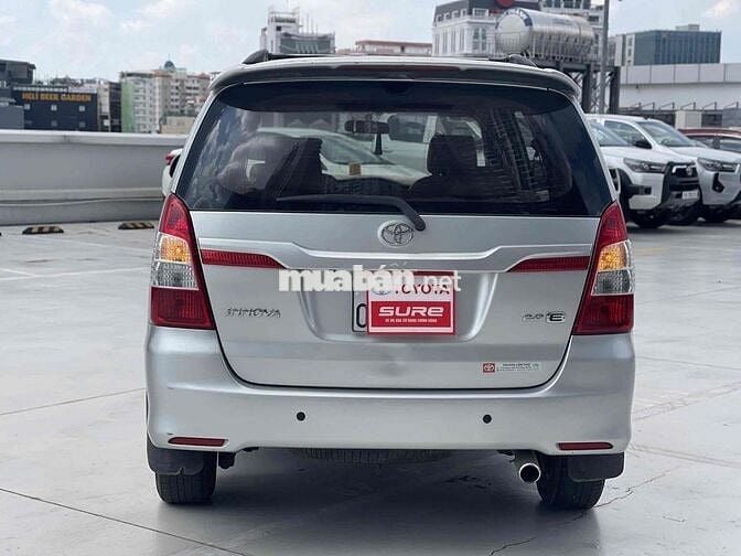 Toyota Innova 2016 2.0E -7c số sàn xe đẹp BH 1 năm