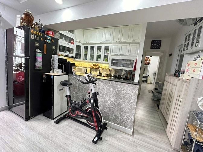 Bán gấp: Căn hộ 3PN, 90m² Bàu Cát II, Lô A, giá chỉ 4.8 tỷ!