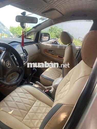 Toyota Innova 2007 J
