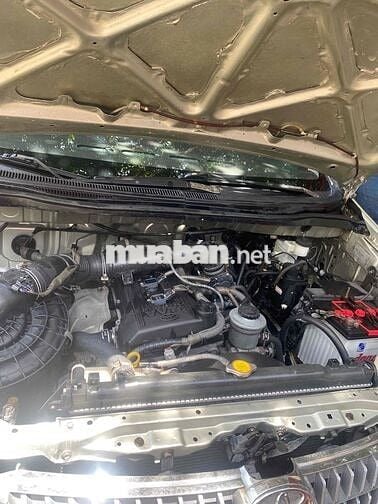 Toyota Innova 2007 J