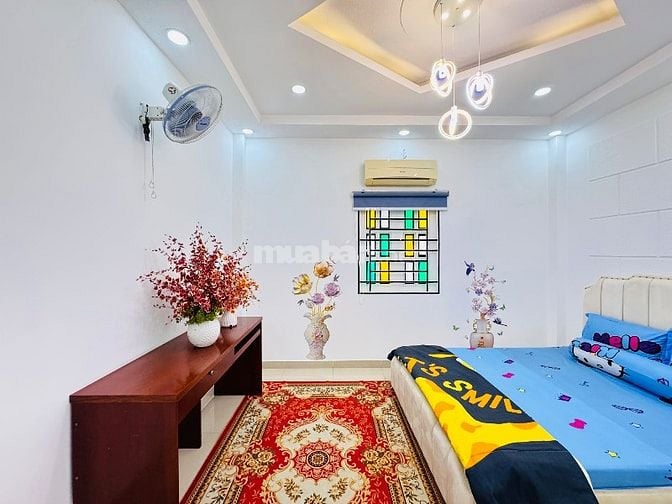 Bán nhà chính chủ ngang 4,5x15m trục đường nguyễn văn khối p8 gv