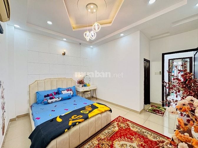 Bán nhà chính chủ ngang 4,5x15m trục đường nguyễn văn khối p8 gv