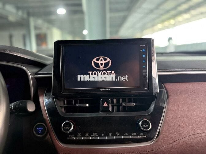 Toyota Corolla Cross 1.8 Hybrid 2021 Nhập Thái