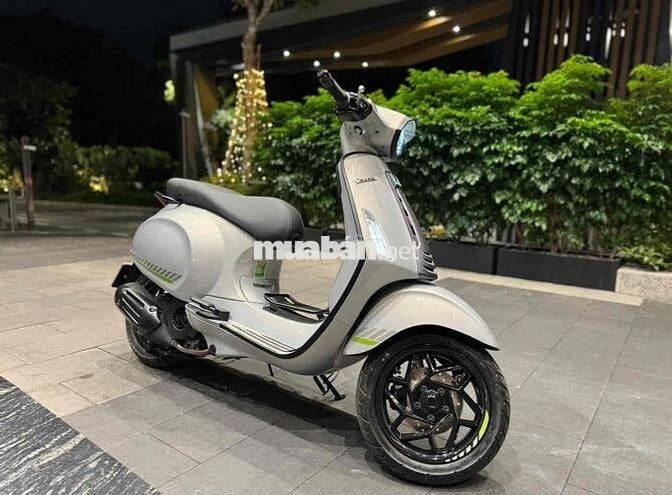 Vespa Sprint Tech 2025 lướt 450km chờ lấy Cavet