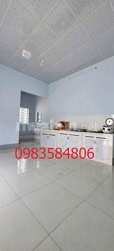 Chính chủ bán gấp Nhà Bình Chánh 200m2 thổ cư, SHR, đang cho thuê 8tr