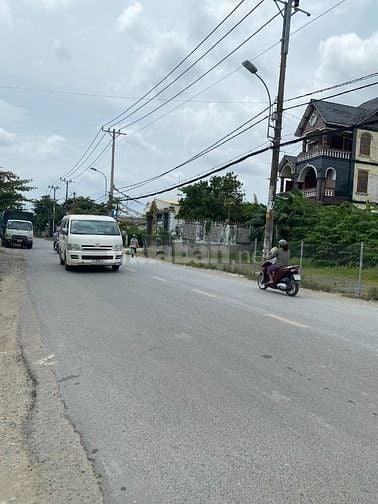 Chính chủ cần bán gấp , mặt tiền Hương Lộ 11 DT 435M Đất Ở ONT ,SHR 