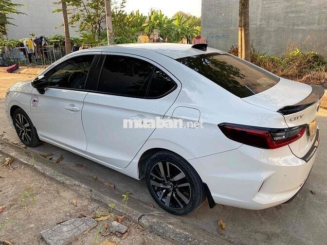 Honda City 2021 RS - 700000 km