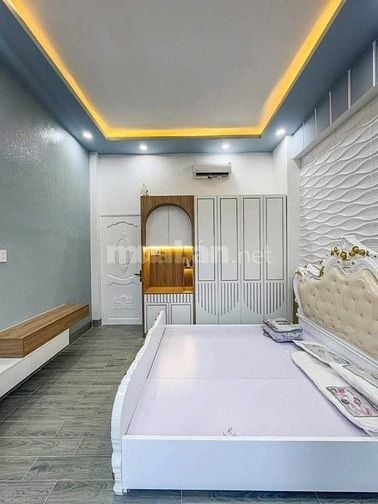 CẦN BÁN NHANH NHÀ NGAY CHỢ BÌNH CHÁNH, DIỆN TÍCH 100M2,  DỌN VÀO Ở NGA