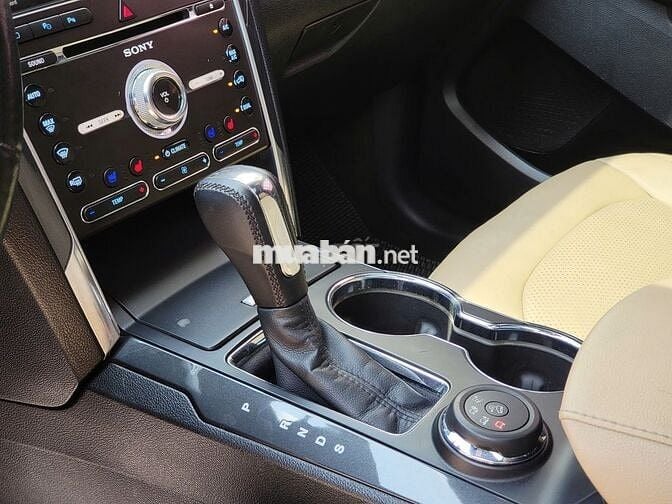 FORD Mỹ Explorer Limited ecoboost 4WD model 2016