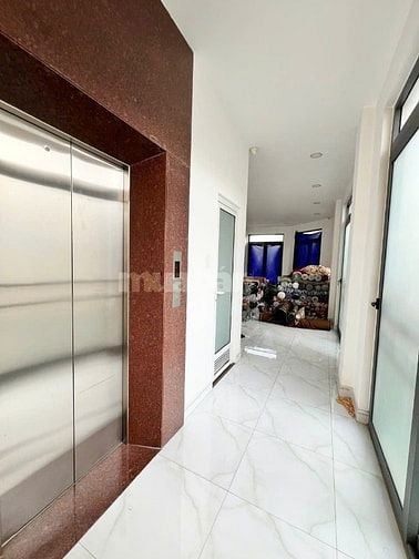 SIÊU HIẾM , GIÁP QUẬN 10 , CĂN GỐC 2 MT KINH DOANH , 67M2 6 TẦNG 