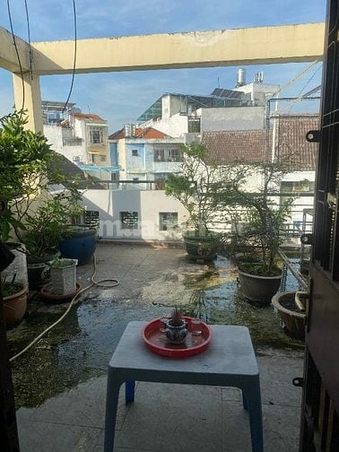 Bán nhà 3 lầu Huỳnh văn bánh p. 12 quận Phú nhuận 4.4x15m 10 tỷ 