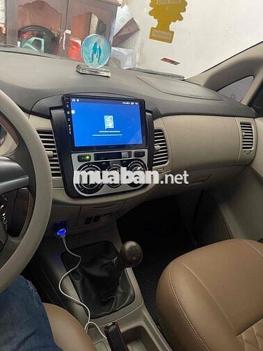 Toyota Innova 2015 E - 165000 km