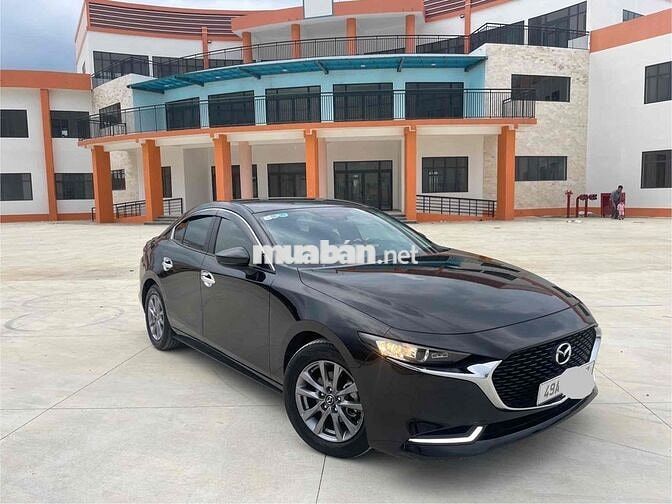 Mazda 3 2022 1.5L Luxury - 28000 km