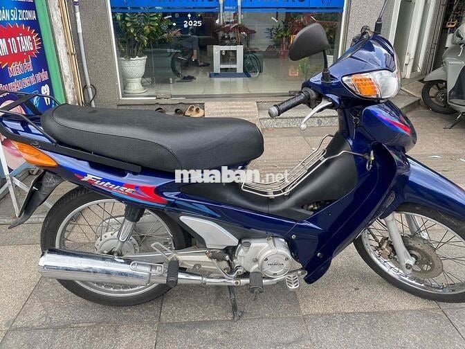 Future 2001,Có bằng lái chủ xe