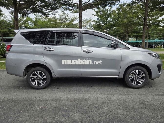 Toyota Innova 2020 G 2.0 AT - 68000 km
