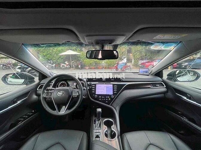 Toyota Camry 2019 2.5Q - 31000 km
