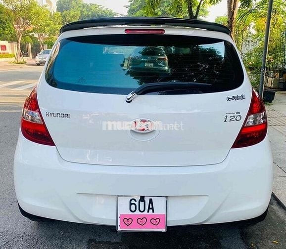 Hyundai i20 2011 1.4 AT - 62000 km