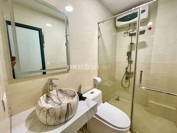 NHÀ THẠCH BÀN - LÔ GÓC - 5 TẦNG - NHÀ 2 THOÁNG CÒN MỚI - HƠN 7 TỶ
