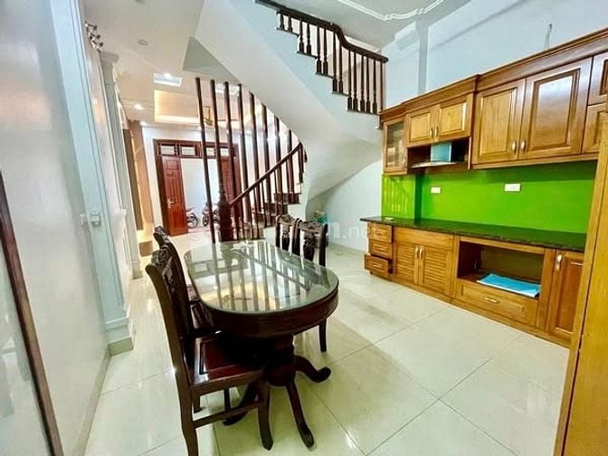 NHÀ THẠCH BÀN - LÔ GÓC - 5 TẦNG - NHÀ 2 THOÁNG CÒN MỚI - HƠN 7 TỶ
