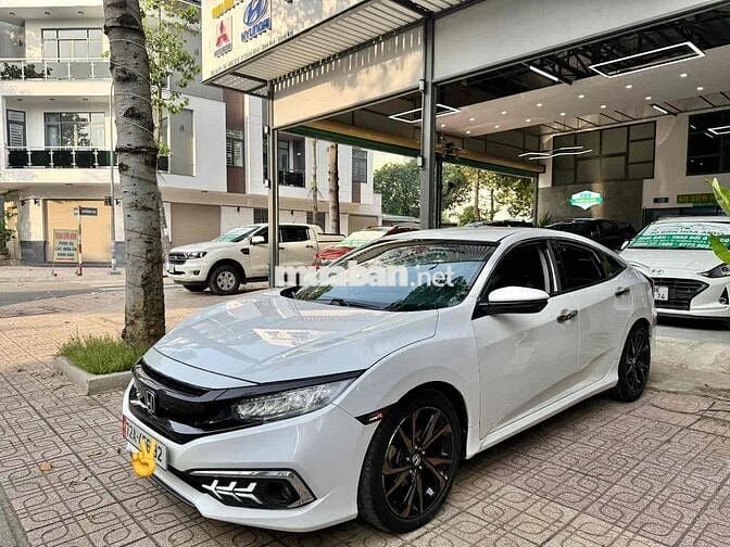 Honda Civic 2020 1.5RS - 48000 km