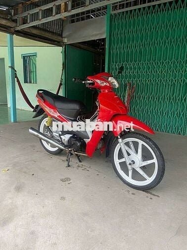 Wave 50 học sinh.