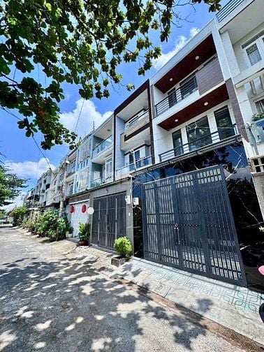 Nhà đẹp 3 tầng 4x17m, 7 tỷ 900 KDC An Sương, Đông Hưng Thuận, Quận 12