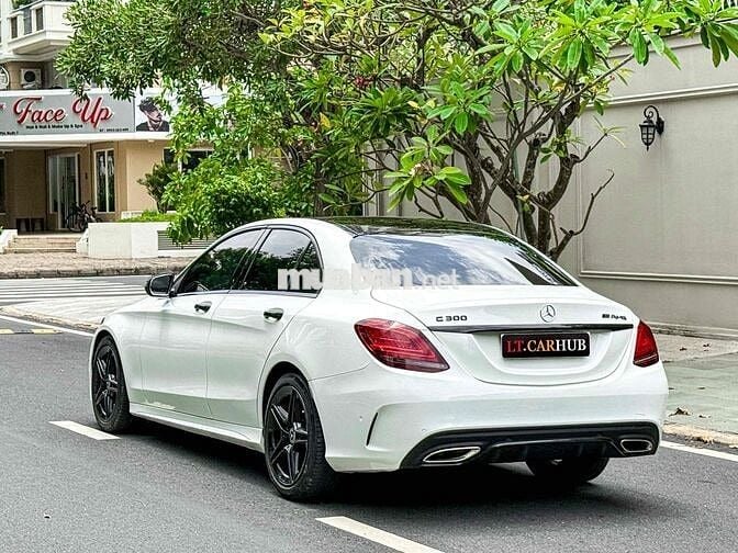 Mercedes C300 AMG model 2021
