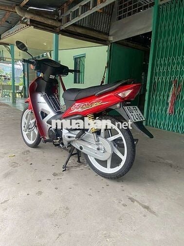 Wave 50 học sinh.