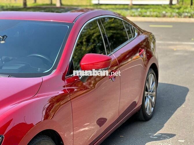 Mazda 6 2021 2.0 Premium chuẩn 3vkm chỉ 6xx