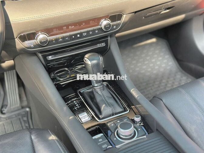 Mazda 6 2021 2.0 Premium chuẩn 3vkm chỉ 6xx