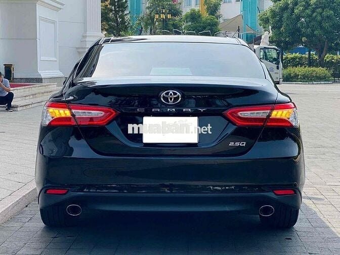 Toyota Camry 2020 2.5Q - 70000 km