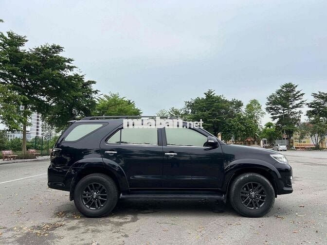 Toyota Fortuner 2015 2.7V 4x4 - 100000 km