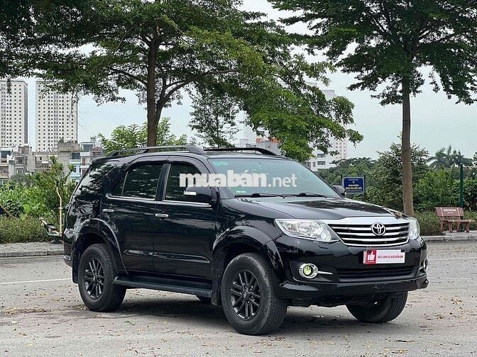 Toyota Fortuner 2015 2.7V 4x4 - 100000 km