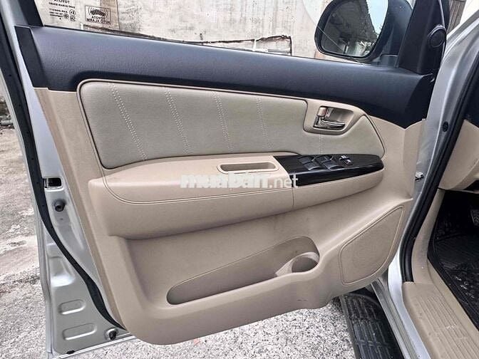 Toyota Fortuner 2015 2.5G - 140000 km