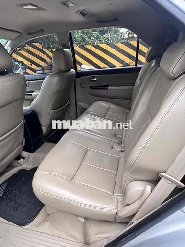Toyota Fortuner 2015 2.5G - 140000 km