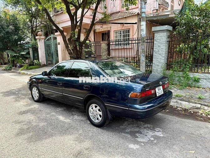 Toyota Camry 1998 GLi 2.2 AT số tự động rất đẹp