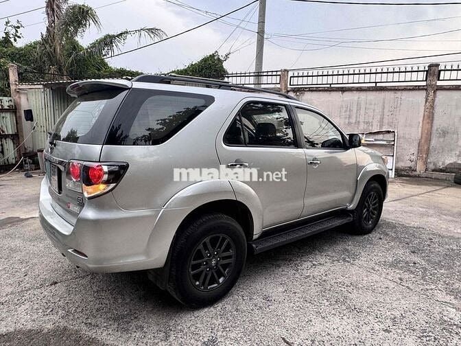 Toyota Fortuner 2015 2.5G - 140000 km