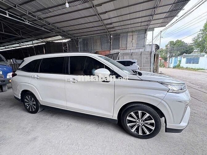 Toyota Veloz Cross 2023 lướt 4 vạn xe full đồ chơi