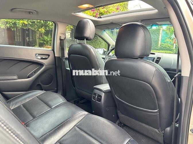 Kia K3 2015 2.0 AT - 70 km