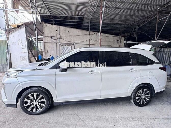 Toyota Veloz Cross 2023 lướt 4 vạn xe full đồ chơi